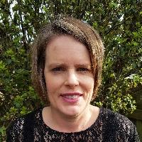 Dr Jennifer Burke staff profile picture